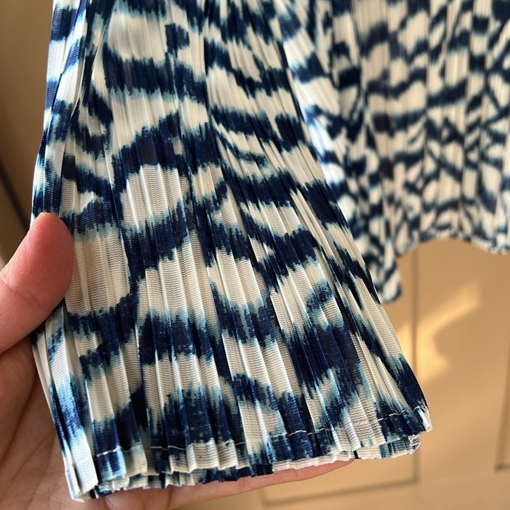 Chico’s Travelers Brushstroke Stripes Pleated Jacket Blue White Coastal Sz L - Picture 6 of 10